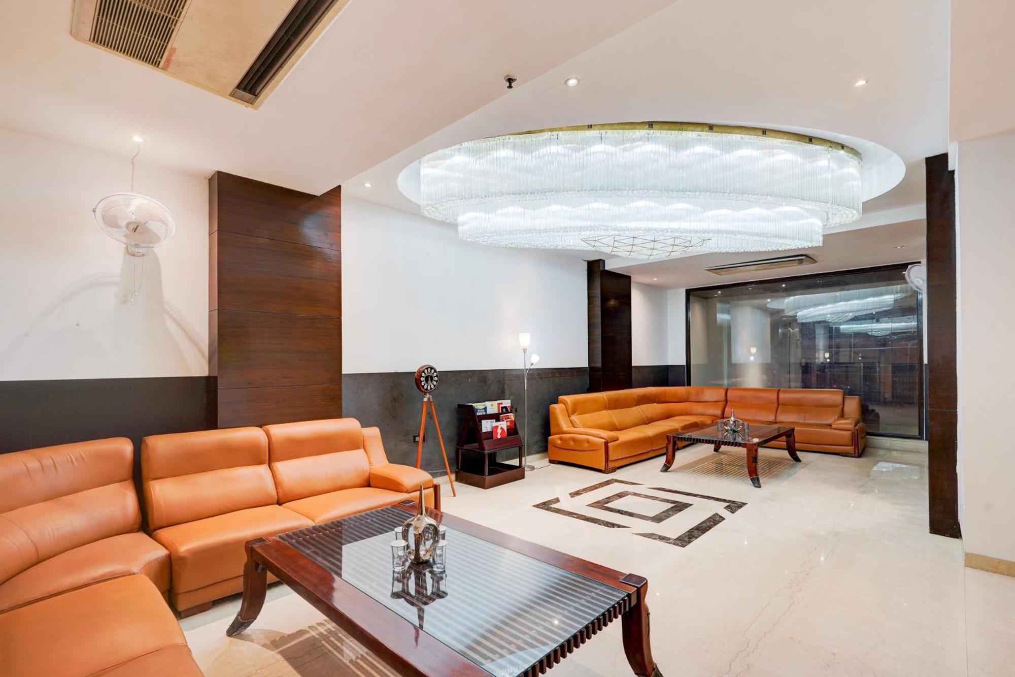 Townhouse Oak Agra Near Sultanganj Puliya Formerly Bb Grand Exterior foto